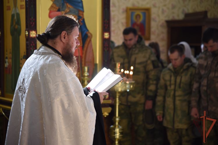 Первый водосвятный молебен состоялся в войсковом храме грозненского соединения Росгвардии