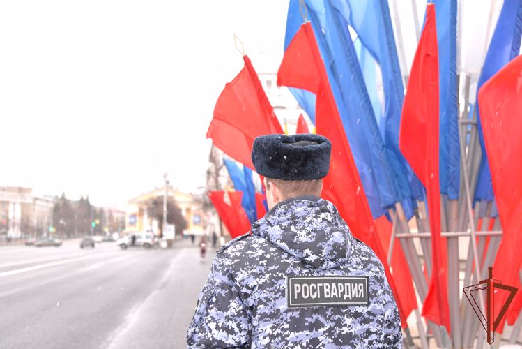 Росгвардия обеспечила безопасность празднования Дня народного единства на Урале