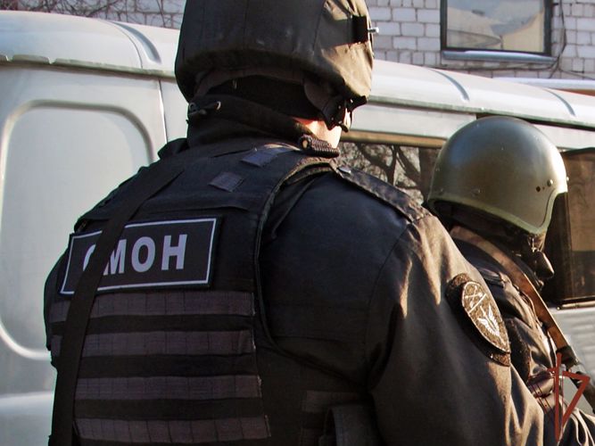 Спецназ Росгвардии пресек деятельность подпольного игорного клуба в Хакасии 