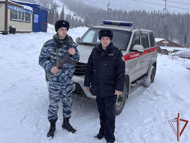 Росгвардия обеспечивает безопасность граждан в связи с открытием горнолыжного сезона в Шерегеше