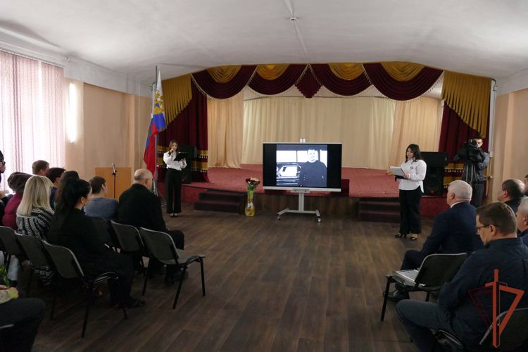 Память погибшего бойца ОМОН увековечена в Кузбассе