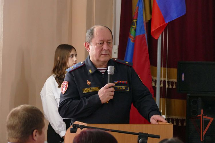 Память погибшего бойца ОМОН увековечена в Кузбассе