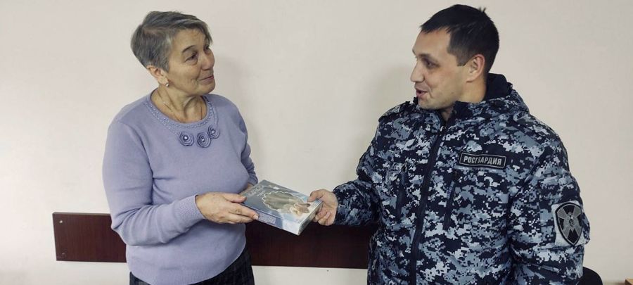 В Калининградской области в подразделениях вневедомственной охраны Росгвардии прошли мероприятия, приуроченные ко Дню матери