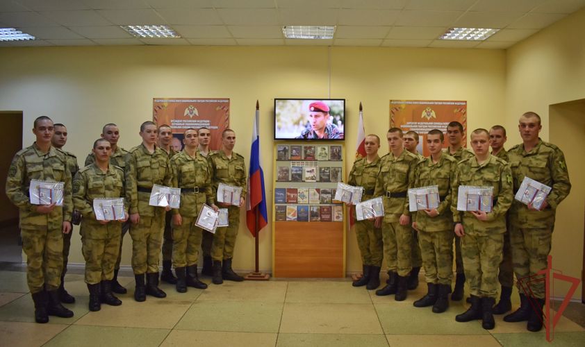 В Центре подготовки личного состава Северо-Западного округа Росгвардии состоялся выпуск специалистов (видео)