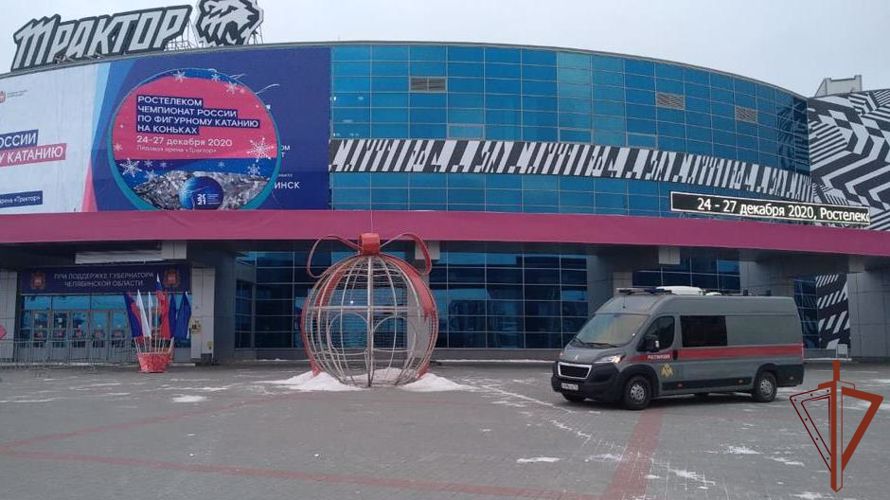 Росгвардейцы продолжают обеспечивать безопасность матчей КХЛ на Южном Урале