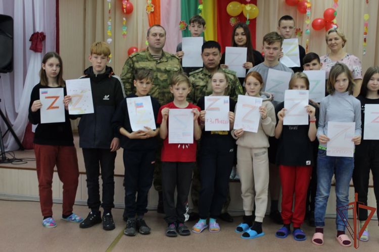 Воспитанники подшефного Росгвардии Житниковского детского дома написали письма поддержки участникам СВО