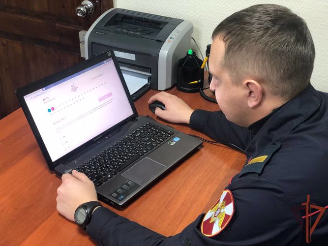 В Уральском округе росгвардейцы присоединились к международной просветительской акции «Большой этнографический диктант» (видео)