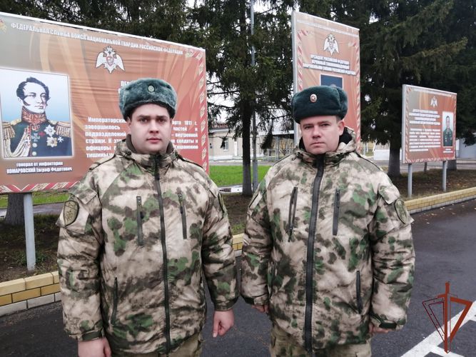Военнослужащие Росгвардии спасли из огня мужчину в Пензенской области