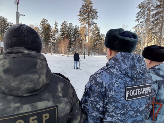 В Уральском округе Росгвардии отметили День ракетных войск и артиллерии