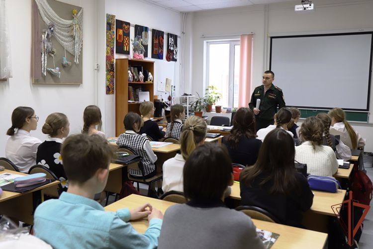 Акция «Росгвардия. Страницы Победы: Сталинград» продолжается в Уральском округе