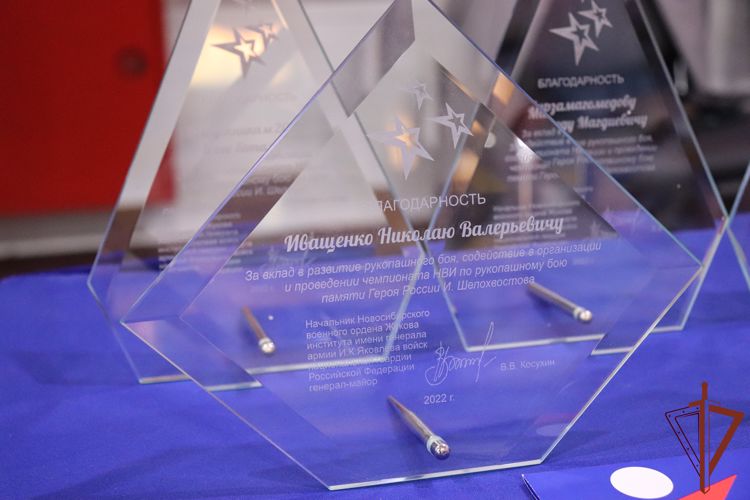 Чемпионат по рукопашному бою памяти Героя России Ивана Шелохвостова состоялся в Новосибирском военном институте Росгвардии