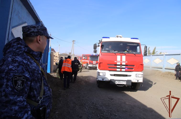 В Магнитогорске росгвардейцы приняли участие в учениях по ликвидации техногенной аварии