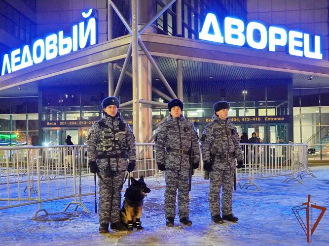 Росгвардия обеспечила правопорядок во время проведения хоккейного матча в Санкт-Петербурге