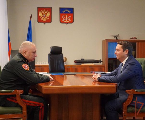 Командующий СЗО Росгвардии проверил организацию охраны объектов атомной отрасли в Мурманске