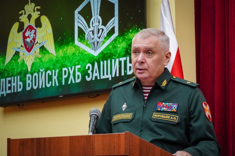 Командующий СЗО Росгвардии поздравил  военнослужащих подразделений РХБЗ с праздником 