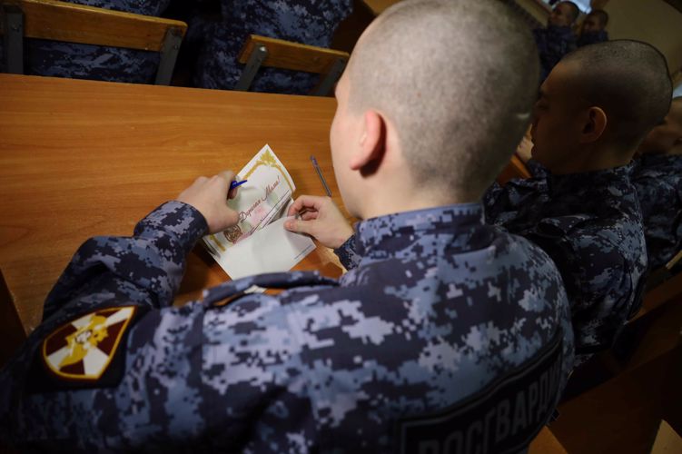 Росгвардейцы Приволжья присоединились к ведомственной акции «С любовью к маме»