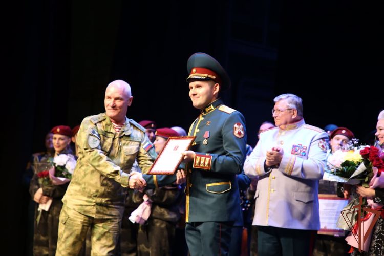 Завершился концертный тур Академического ансамбля песни и пляски Росгвардии по Северному Кавказу