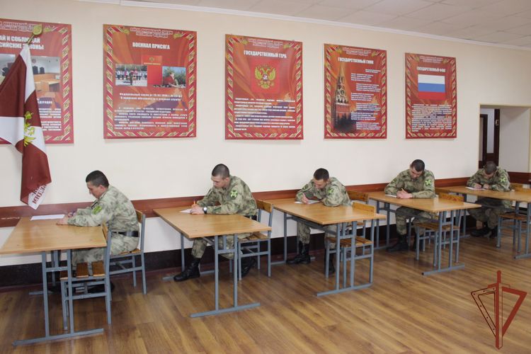 Росгвардейцы Северо-Кавказского округа поддержали акцию «С любовью к маме»