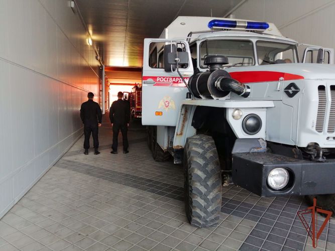 Росгвардия обеспечила правопорядок футбольного матча Кубка России в Екатеринбурге 