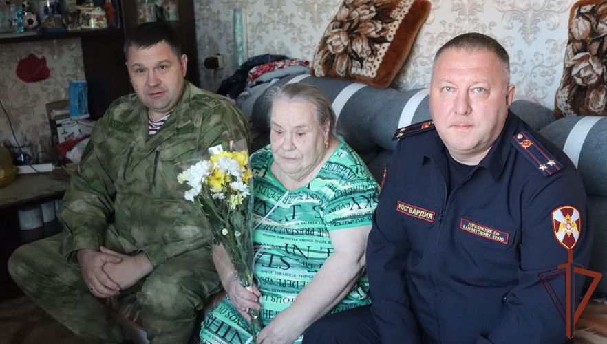 В Восточном округе Росгвардии прошли мероприятия, посвященные международному Дню матери