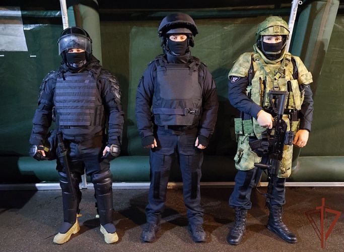 Губернатор Новгородской области передал спецподразделениям Росгвардии средства защиты и экипировки