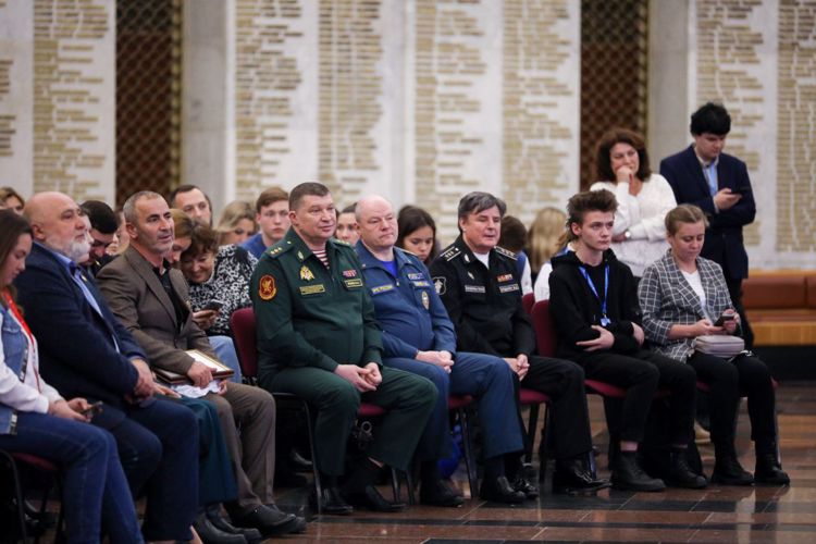 Генерал-полковник Игорь Ильяш вручил награды федеральным победителям  «Диктанта Победы - 2022»