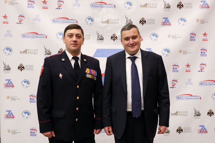 Генерал-полковник Игорь Ильяш вручил награды федеральным победителям  «Диктанта Победы - 2022»