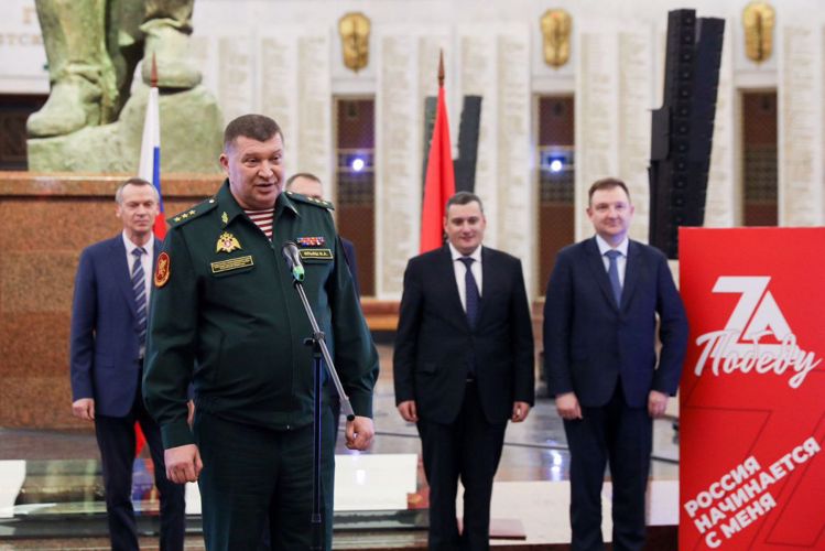 Генерал-полковник Игорь Ильяш вручил награды федеральным победителям  «Диктанта Победы - 2022»