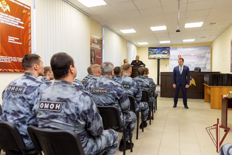 Отличившимся в ходе спецоперации росгвардейцам в Мурманске вручены государственные награды 