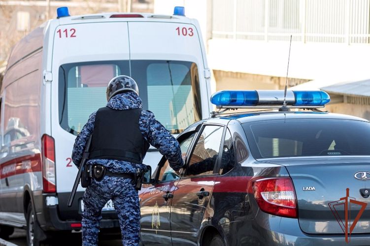 Препятствовавший работе медиков житель Хабаровска задержан нарядом Росгвардии