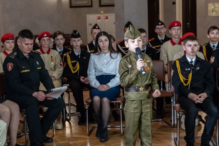 Росгвардия провела телемост для учеников Хабаровского края и Луганской Народной Республики