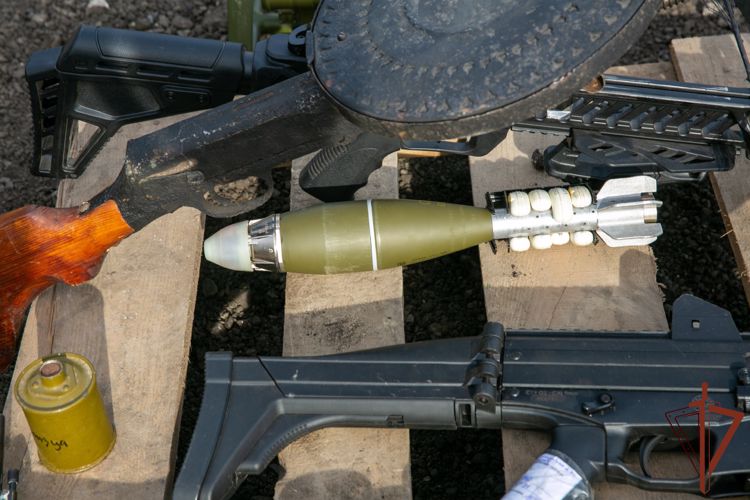 Росгвардейцы нашли тайник с боеприпасами в Мариуполе