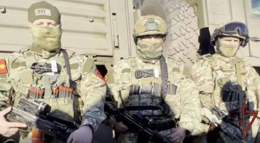 Росгвардейцы поблагодарили детей за письма и рисунки