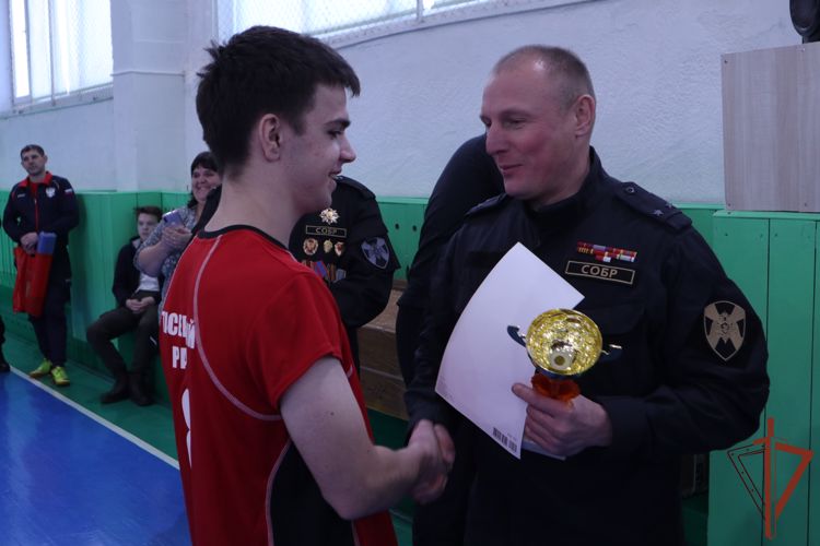 Память офицера СОБР увековечена в Красноярском крае