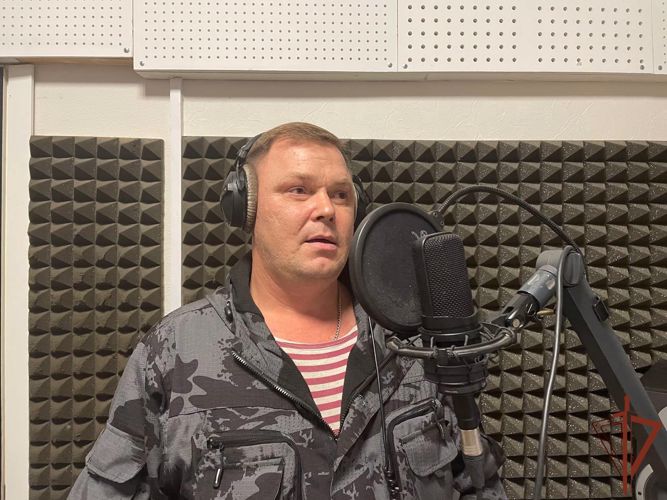Ветеран Росгвардии записал музыкальный клип в поддержку участников специальной военной операции (видео)