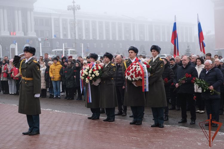 В Центральном округе Росгвардии прошли мероприятия, посвященные Дню Героев Отечества
