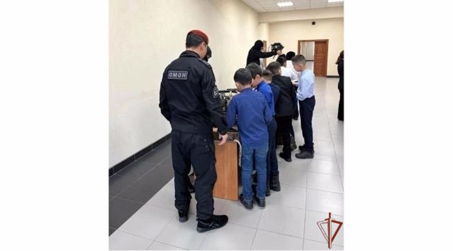 Росгвардейцы приняли участие в мероприятиях по патриотическому воспитанию молодёжи в Сибири