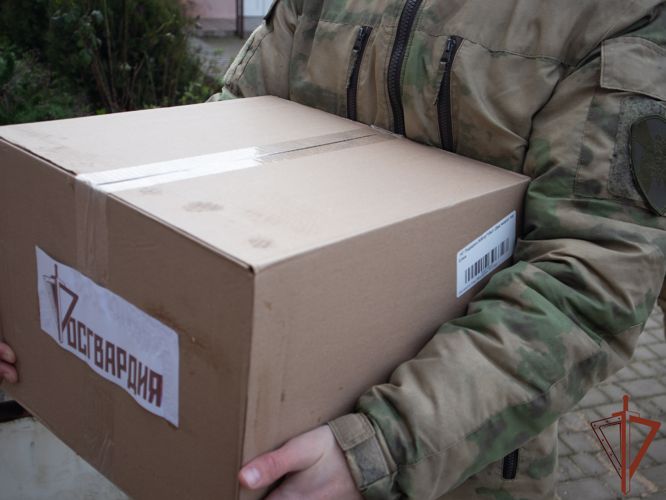  Детей из Херсонской и Запорожской областей росгвардейцы поздравили с Новым годом   