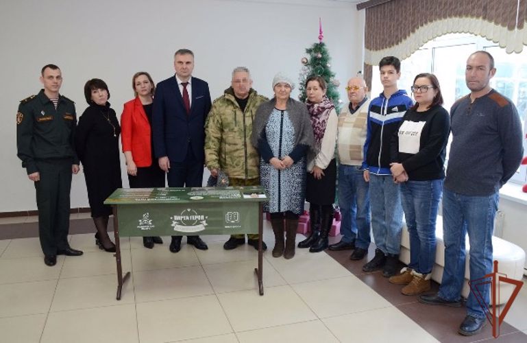 В Оренбурге при содействии Росгвардии открыта «Парта Героя» Рафаэля Ахметова