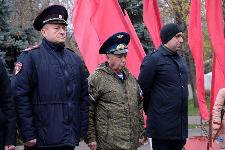 На Северном Кавказе росгвардейцы участвуют в мероприятиях, посвященных Дню неизвестного солдата