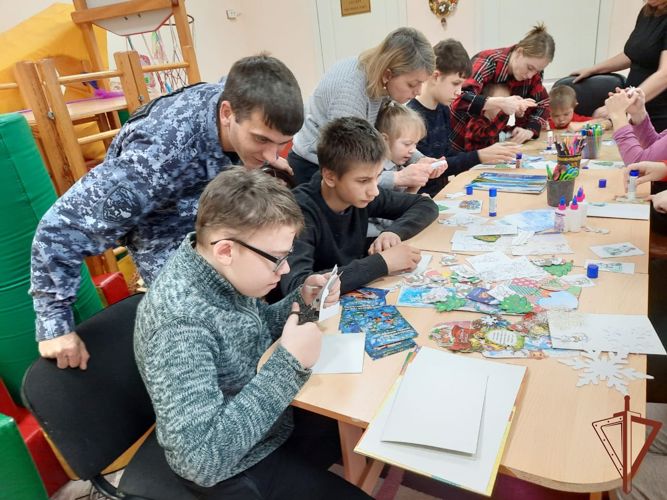 Росгвардейцы приняли участие в мероприятиях по патриотическому воспитанию молодёжи в Сибири