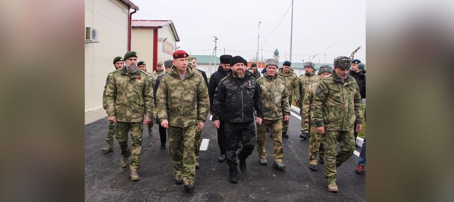 Директор Росгвардии генерал армии Виктор Золотов открыл комплекс зданий для сотрудников ведомства в Грозном