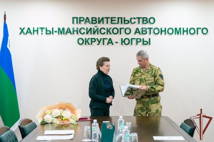 Командующий Уральским округом Росгвардии проверил подразделения, выполняющие служебно-боевые задачи в Югре