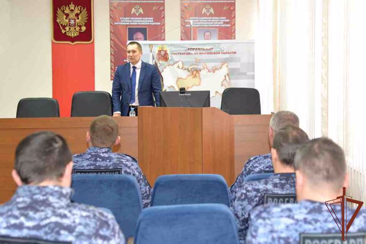 В Уральском округе Росгвардии завершился сбор руководителей групп по военно-политической подготовке