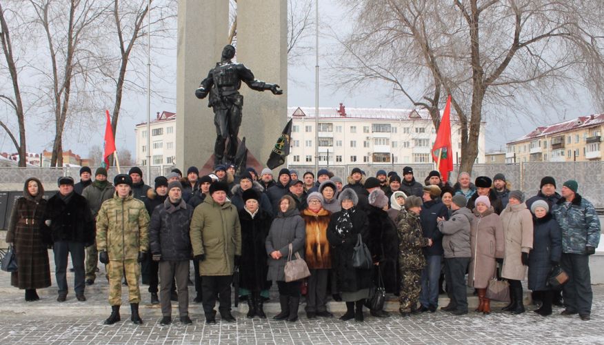 Представители Росгвардии почтили память павших на Северном Кавказе зауральцев