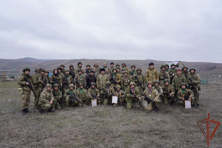 В грозненском соединении Росгвардии состоялся патриотический забег «Zа Наших! Zа Победу! Zа Россию»