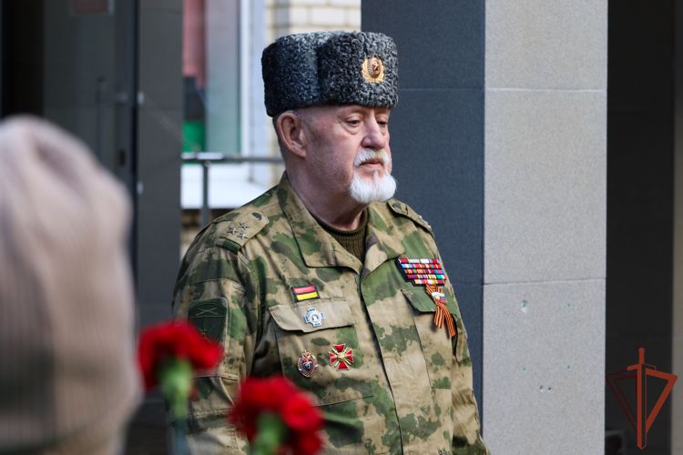 Ставрополе росгвардейцы почтили память Героя России Владимира Нургалиева