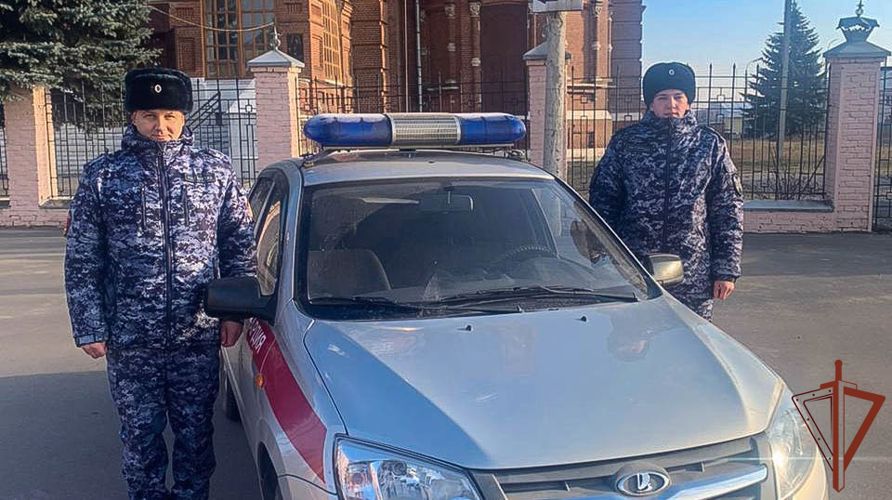 Патруль Росгвардии помог пожилым жителям Пензенской области  
