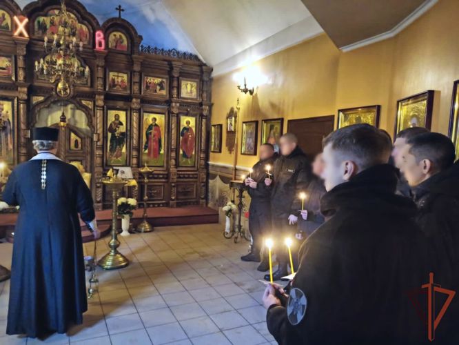 Бойцы ОМОН Росгвардии в Калининграде почтили память боевого товарища, погибшего при исполнении служебного долга