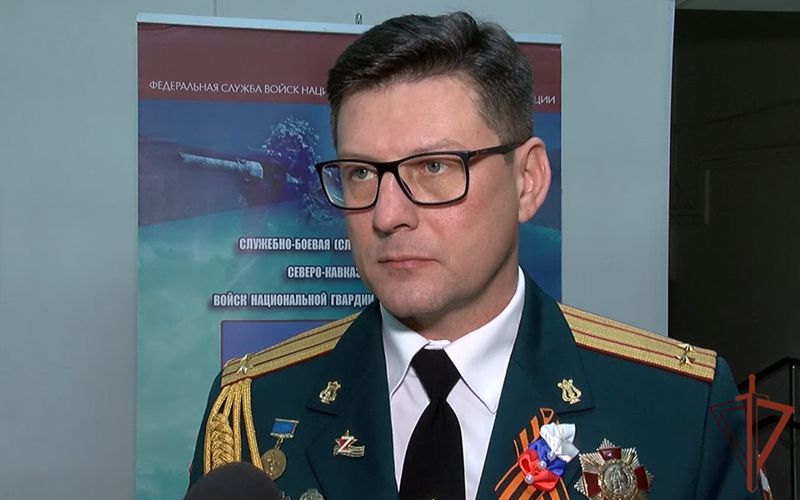 В Пятигорске ансамбль песни и пляски Северо-Кавказского округа Росгвардии дал концерт, посвященный Дню героев Отечества